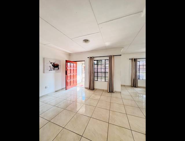 3 BEDROOM FREESTANDING FOR SALE IN MINERALIA